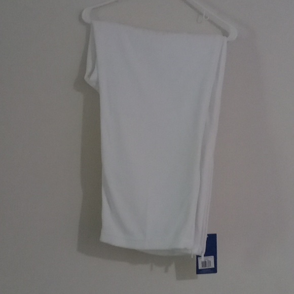 All white terrycloth Reebok Tracksuit size xl. - Picture 9 of 12